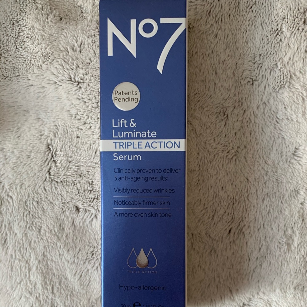 No 7 Lift and Luminate